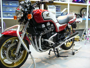 ガラスコーティングホンダCB750