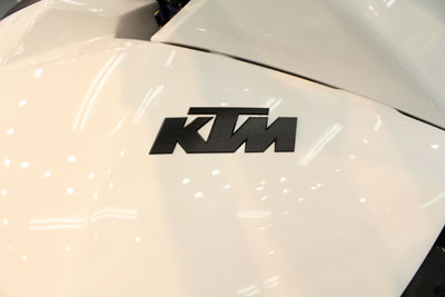 cr-1ガラスコーティングktm990smt